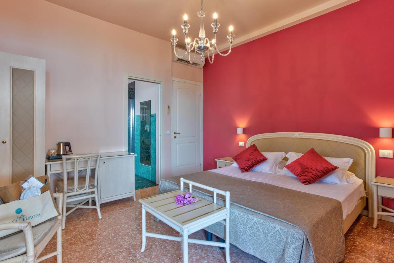 Superior Double Room,1377355172:JPEG